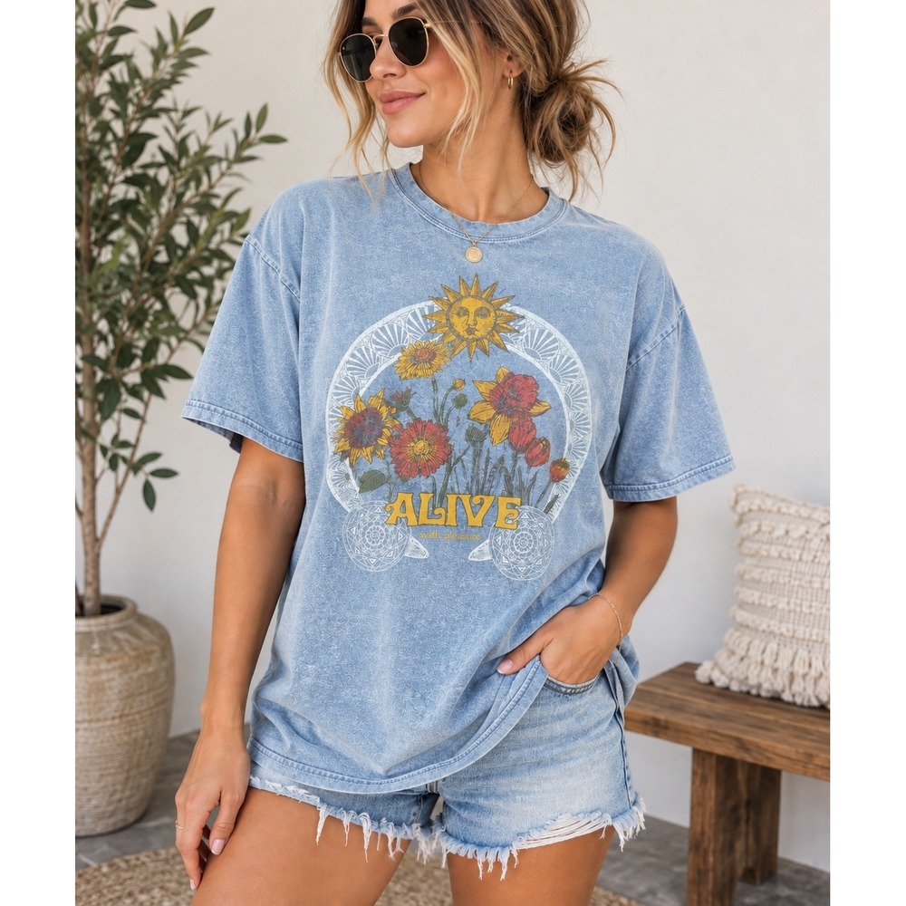 Urban Outfitters Distress Oversized Light Blue Tee Size S/M Streetwear